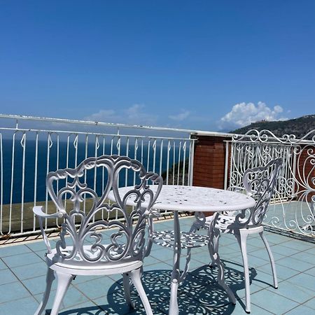 Hotel Klein Wien Piano di Sorrento Esterno foto