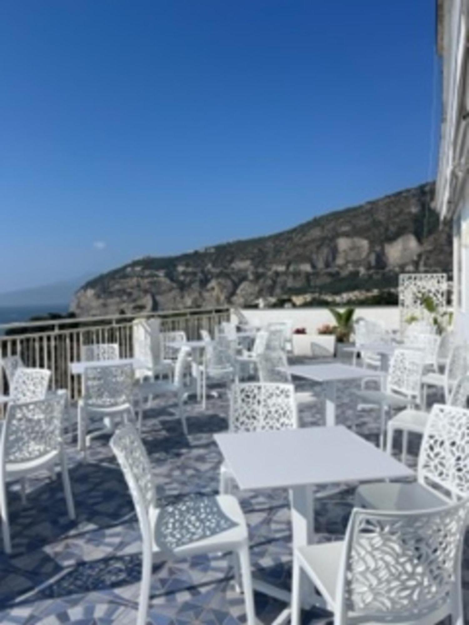 Hotel Klein Wien Piano di Sorrento Esterno foto